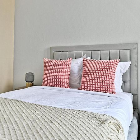 Appartement Paisible Et Moderne - Gagny Eksteriør billede