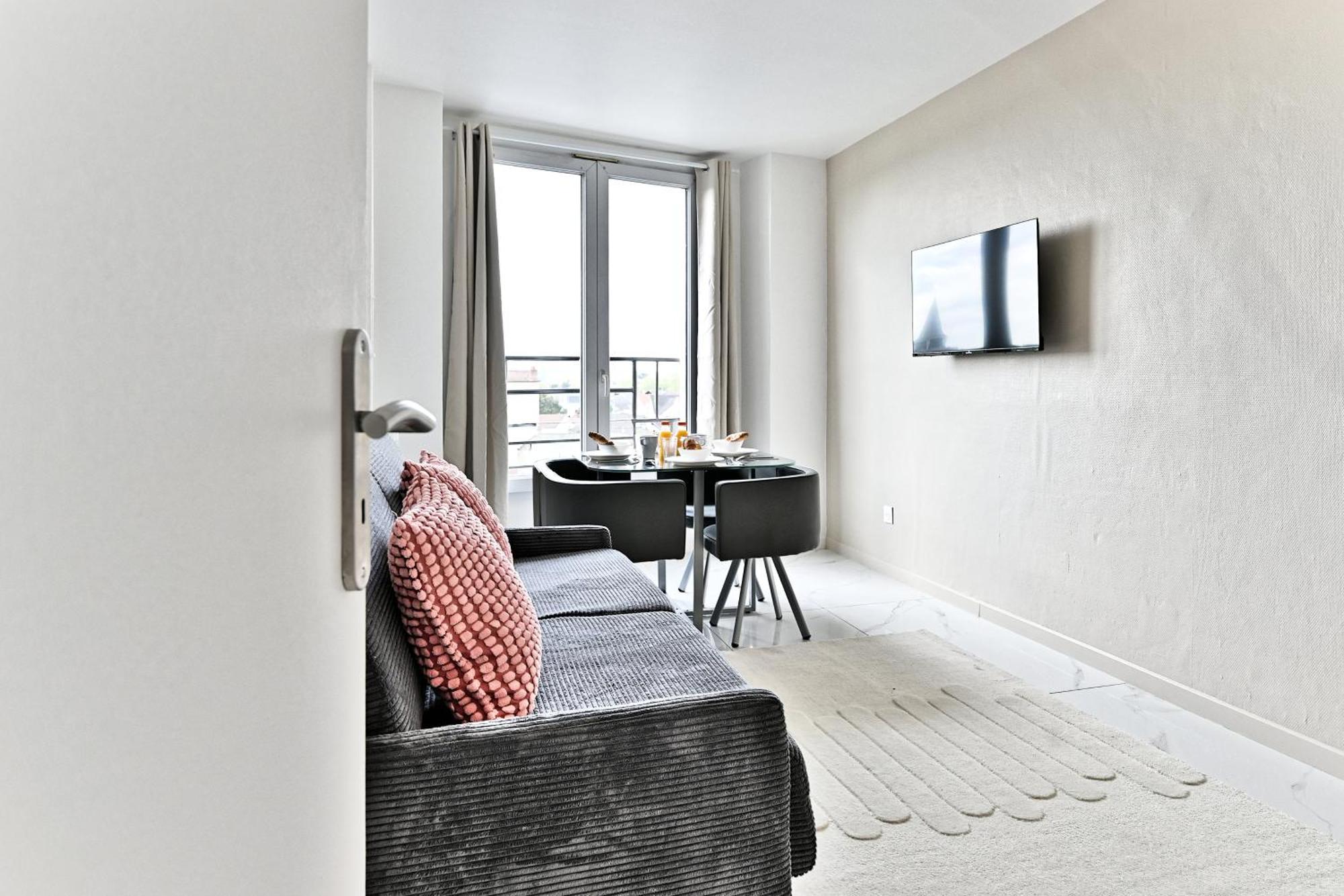 Appartement Paisible Et Moderne - Gagny Eksteriør billede