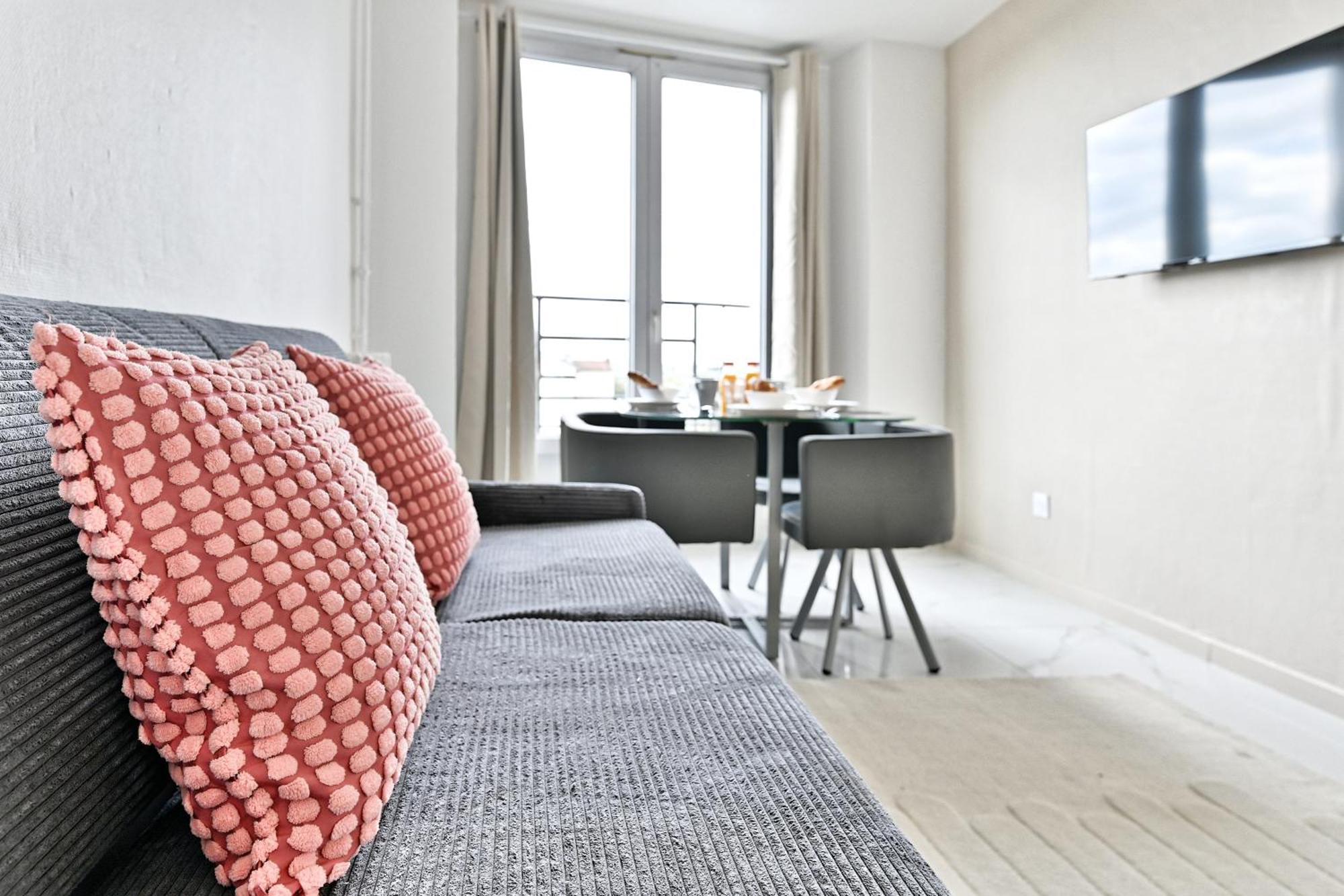 Appartement Paisible Et Moderne - Gagny Eksteriør billede